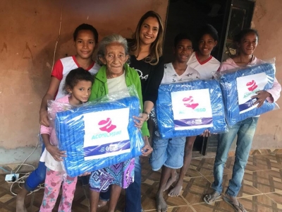 A Primeira Dama Cris Verônica Bragança realizou na tarde desse dia 25 e 26 de julho de 2019 a entrega de cobertores para a população