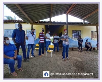 Prefeita ouve reivindicações da comunidade de Cuiabá Mirim